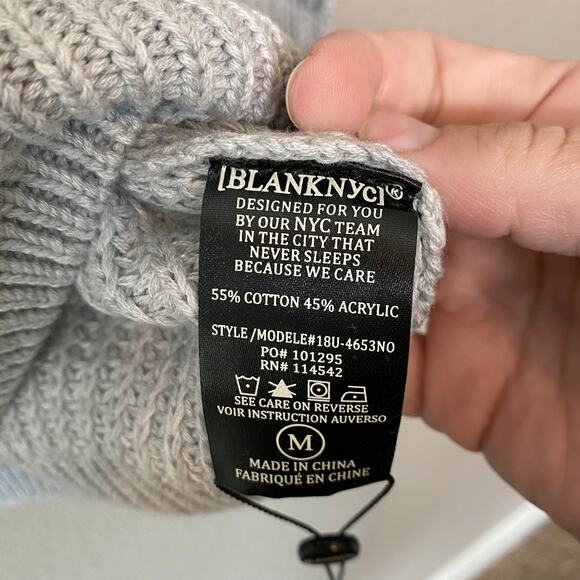 BlankNYC Ruffle Yoke Crew Neck Long Sleeve Pullover Womens Sweater Medium - Picture 6 of 7